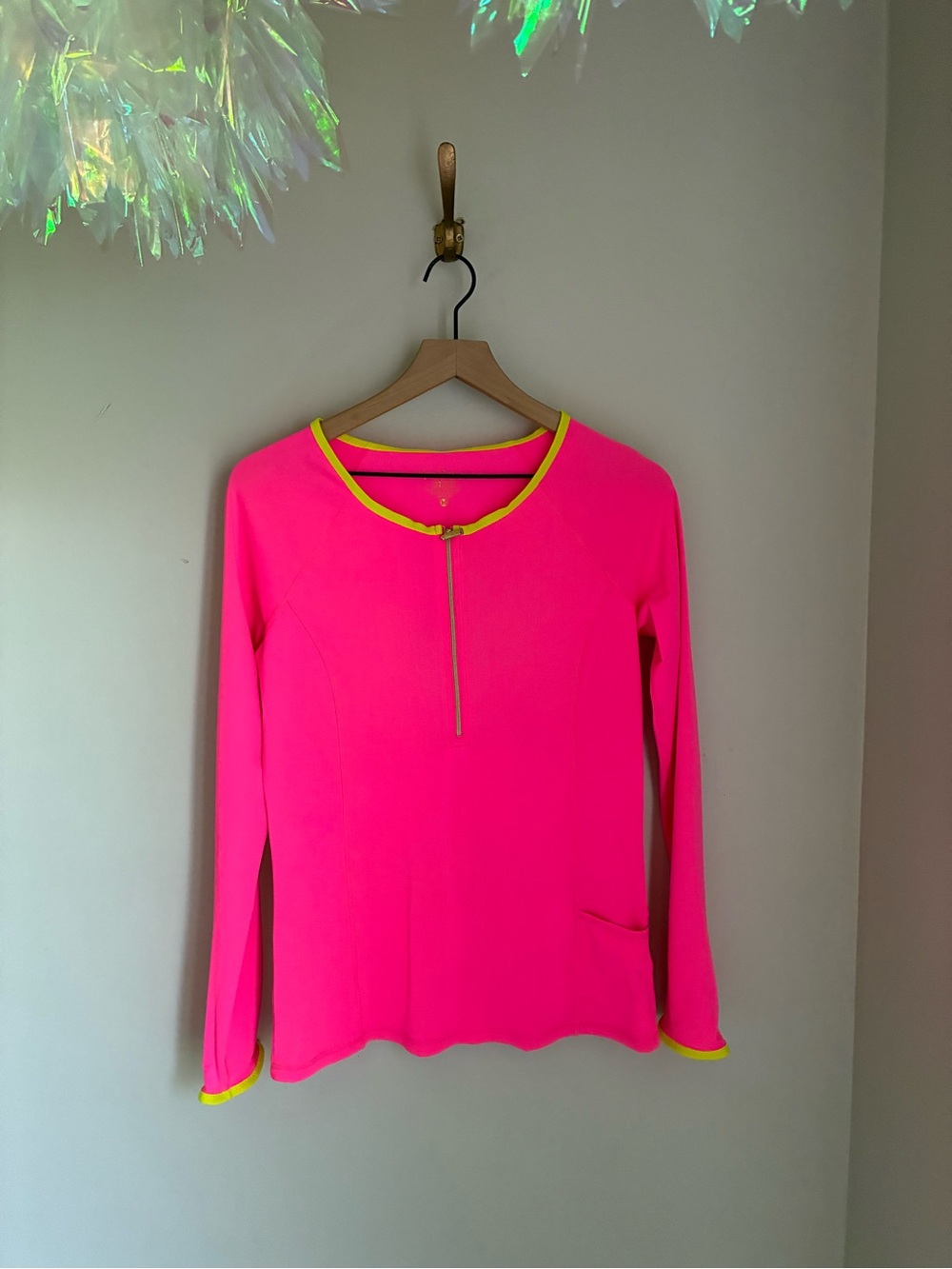 Lilly Pulitzer Bright Pink Lucretia Swim Rash Guard Size Medium
